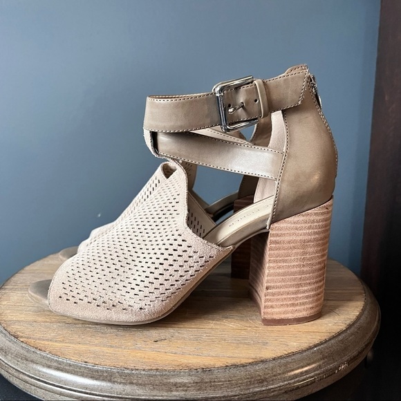 Marc Fisher Gabie Heeled Peep Toe Sandal - Picture 2 of 7